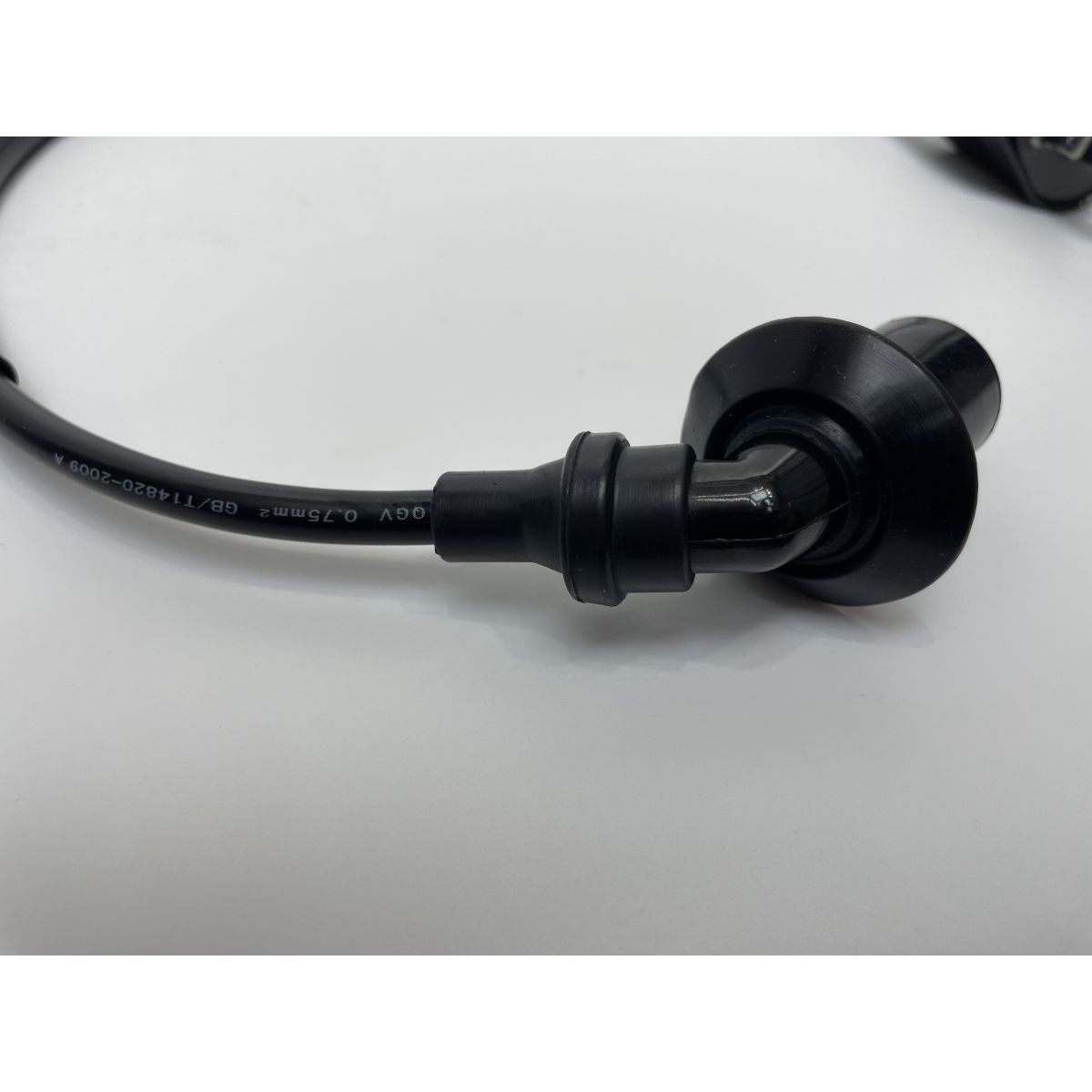 Катушка зажигания оригинал с проводом для CF UTV500-3, CF500-A, X5 Classic 0180-152000 Катушка зажигания оригинал с проводом для CF UTV500-3, CF500-A, X5 Classic 0180-152000